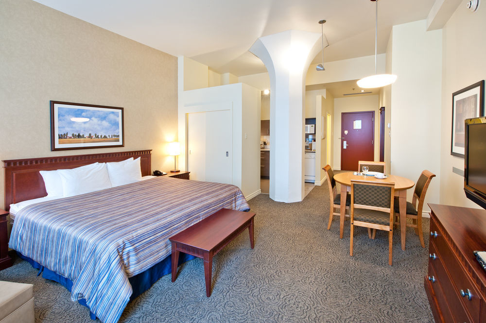 Le Square Phillips Hotel & Suites Монреаль Экстерьер фото